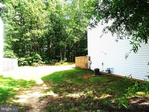 11225 Salem Village Dr in Fredericksburg, VA - Building Photo - Building Photo