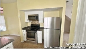 9383 Village Lance in San Antonio, TX - Foto de edificio - Building Photo