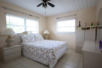 7305 NW 4th Pl in Margate, FL - Building Photo - Building Photo