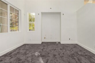 10231 Bare Rabbit Ct in Las Vegas, NV - Building Photo - Building Photo