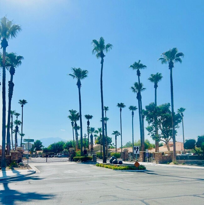 40780 Breezy Pass Rd in Palm Desert, CA - Building Photo - Building Photo