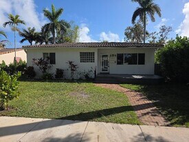 1532 Fletcher St in Hollywood, FL - Building Photo