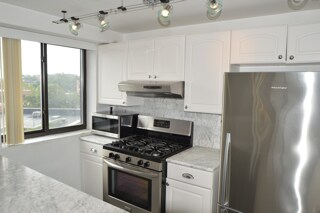 15 North Beacon St, Unit 402 in Boston, MA - Building Photo - Building Photo
