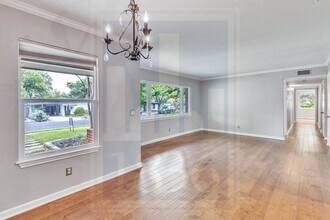 5000 W Frances Pl in Austin, TX - Building Photo - Building Photo