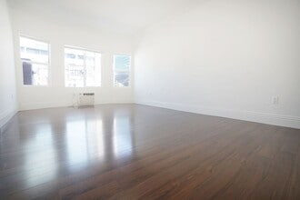 New Hampshire 618 in Los Angeles, CA - Building Photo - Building Photo