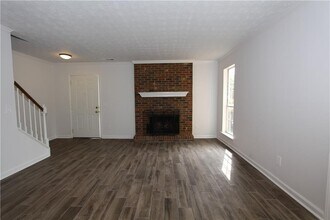 5577 Clover Rise Ln in Norcross, GA - Building Photo - Building Photo