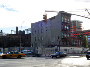 Extra Place Apartments in New York, NY - Building Photo - Building Photo