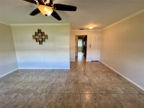 5855 18th St N in St. Petersburg, FL - Building Photo - Building Photo
