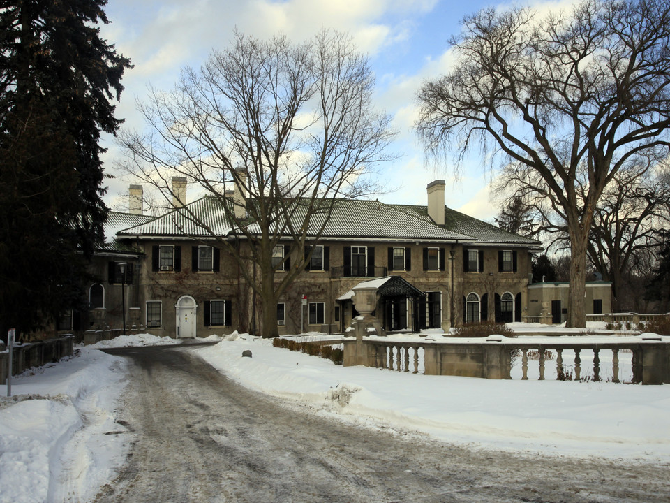 Glendon Residence in Toronto, ON - Building Photo