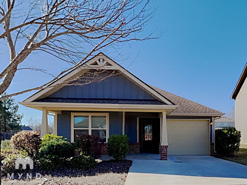 4842 Woodford Wy in Bessemer, AL - Building Photo