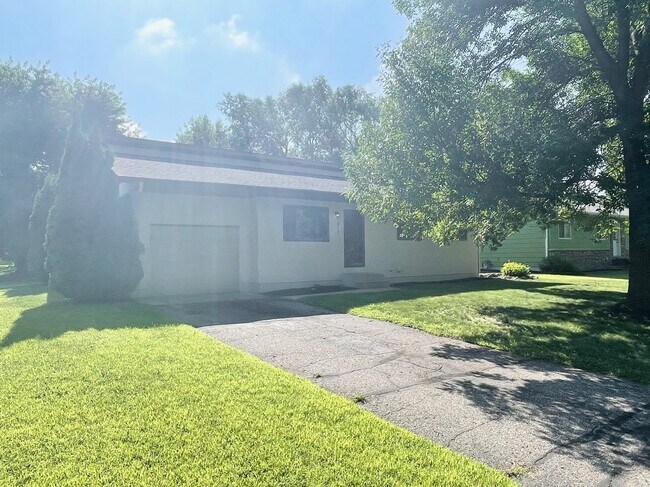 312-311 11th Ave SE in St. Joseph, MN - Building Photo - Building Photo