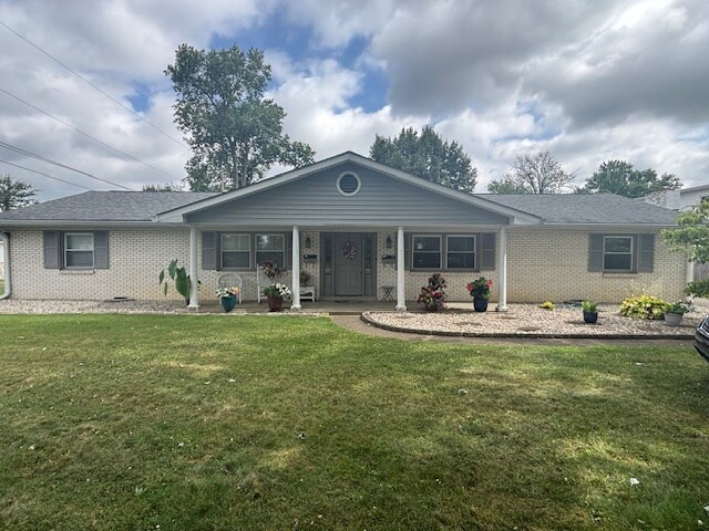 5616 Washington Ave in Evansville, IN - Building Photo