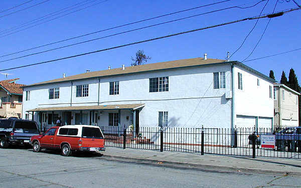 519 Hilton St in Redwood City, CA - Foto de edificio - Building Photo