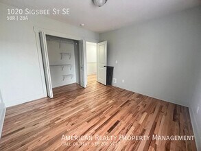 1020 Sigsbee St SE in Grand Rapids, MI - Building Photo - Building Photo