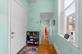1613 Green St, Unit 2 in Philadelphia, PA - Building Photo - Building Photo