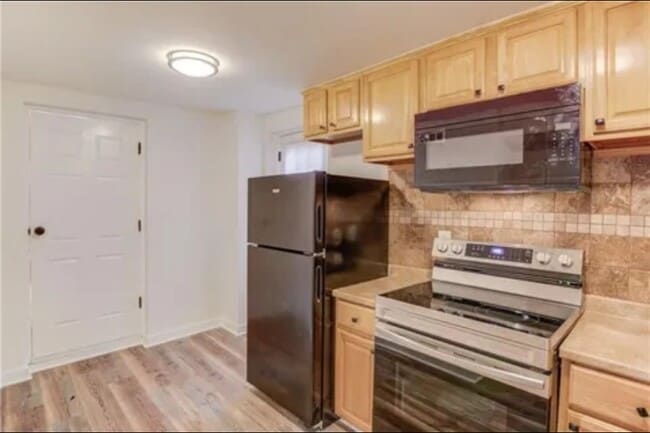 1013 Ashby Ter NW, Unit D in Atlanta, GA - Building Photo - Building Photo