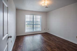 The Meadows Apartments in Jonesboro, AR - Building Photo - Interior Photo