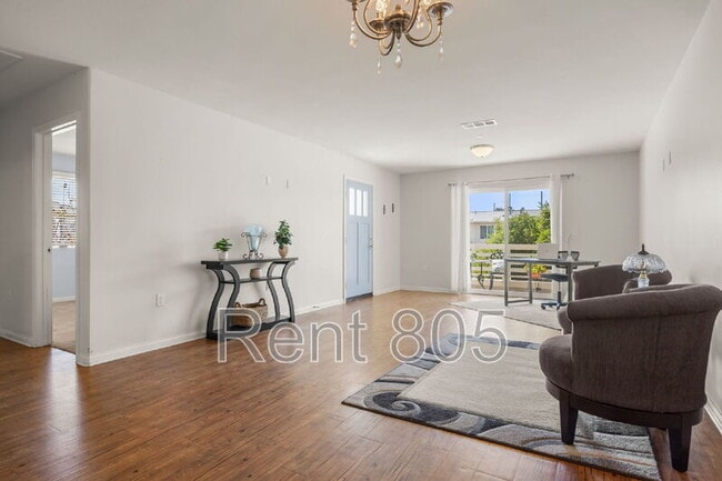 1008 Los Angeles Ave in Ventura, CA - Building Photo - Building Photo