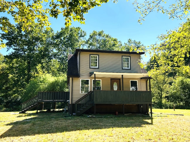 property at 1384 Kings Creek Rd