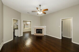 10355 Stable Cove in Cordova, TN - Building Photo - Building Photo