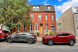 2308 E Fairmount Ave in Baltimore, MD - Building Photo
