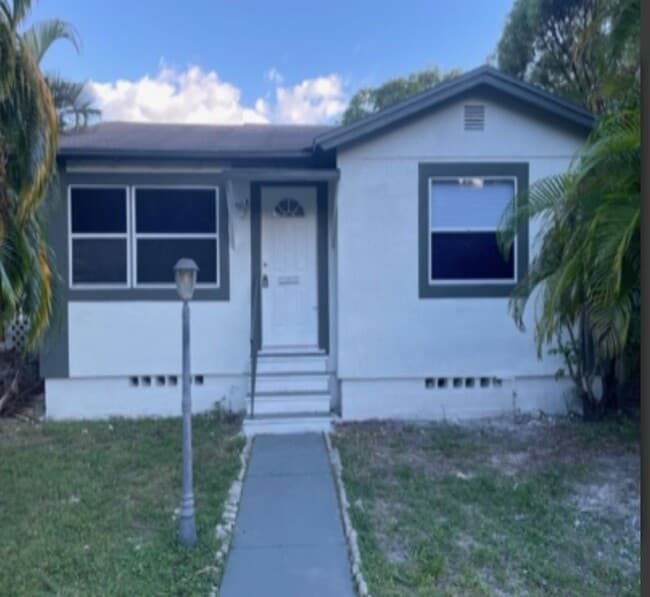 property at 1215 Melrose St