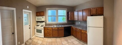 2113 W Sherman Ave in West Peoria, IL - Building Photo - Building Photo