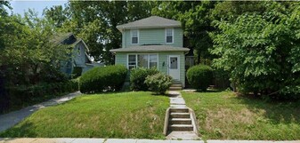 723 Kedron Ave in Morton, PA - Building Photo