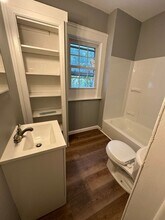 826 Wayside Rd in Cleveland, OH - Building Photo - Building Photo