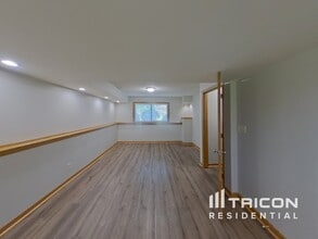 13078 Glenhurst Ave in Savage, MN - Building Photo - Building Photo