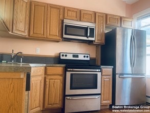 1 Folsom Ave in Boston, MA - Foto de edificio - Building Photo