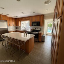 330 Highland Ave in Long Branch, NJ - Building Photo - Building Photo