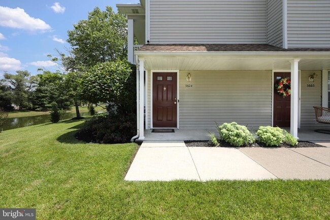 property at 3604 Aberdeen Ln