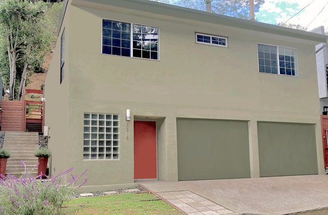 8616 Wonderland Ave in Los Angeles, CA - Foto de edificio - Building Photo