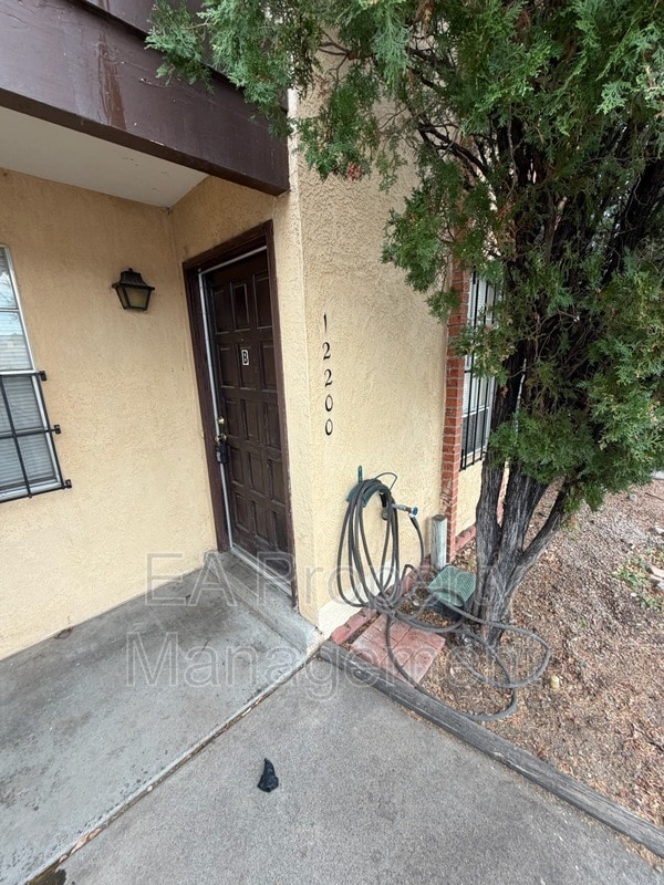 12200 Candelaria Rd NE in Albuquerque, NM - Building Photo - Building Photo
