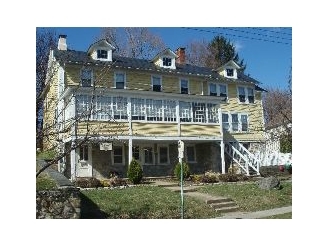 15 E Main St in Clinton, NJ - Foto de edificio