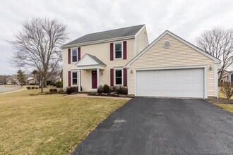 2236 Sunleaf Ct in Columbus, OH - Building Photo - Building Photo