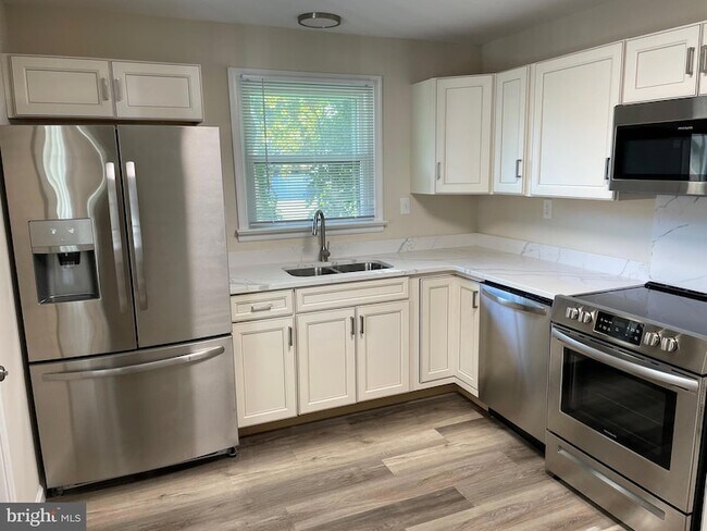 6139 5th St in King George, VA - Building Photo - Building Photo