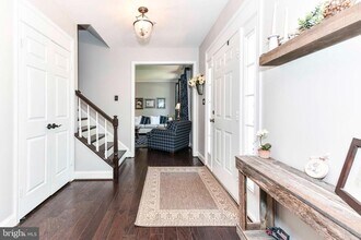 6412 Gristmill Square Trce in Centreville, VA - Building Photo - Building Photo