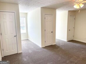 6255 Topaz Trail in College Park, GA - Building Photo - Building Photo