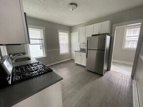 48 Mora St in Boston, MA - Building Photo - Building Photo