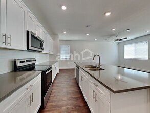 10413 Medusita St in Las Vegas, NV - Building Photo - Building Photo