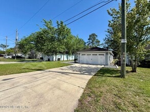 8212 Maple St in Jacksonville, FL - Building Photo - Building Photo
