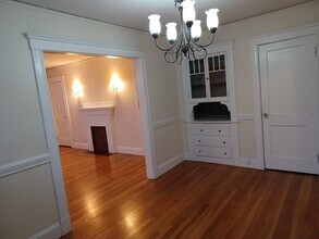 66 Chapman St, Unit 1 in Quincy, MA - Building Photo - Building Photo