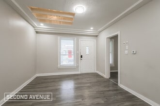 103 Saunders Ct in Louisville, KY - Foto de edificio - Building Photo