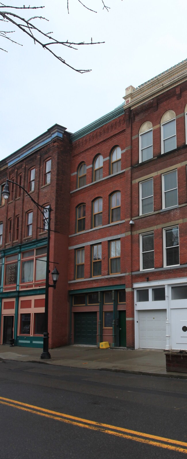 215 State St in Binghamton, NY - Building Photo - Building Photo