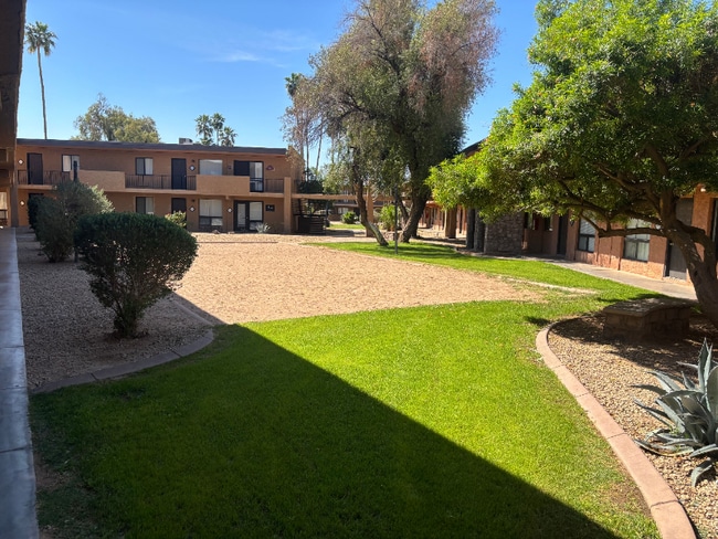 7110 E Continental Dr in Scottsdale, AZ - Building Photo - Building Photo