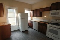 509 Park Ave, Unit 509 Upper photo'