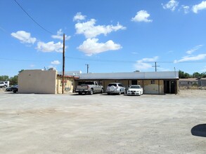 8001 Alameda Ave in El Paso, TX - Building Photo - Building Photo