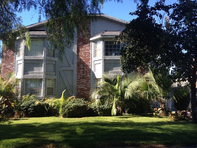 1825 Keeler St, Unit apartment D